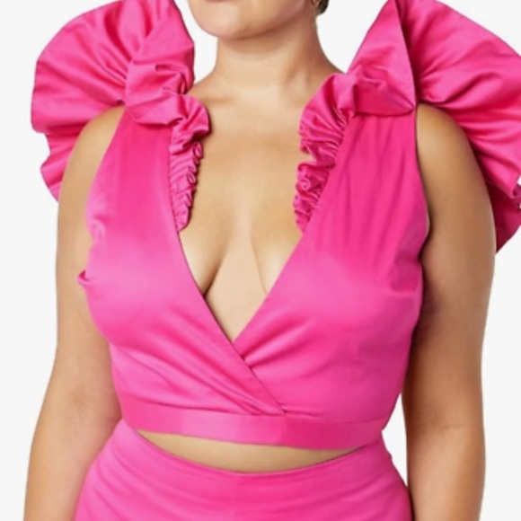 Making the Cut Tops - Making the Cut Sz Large Magenta Ruffle Sleeveless Crop Top • NWT!